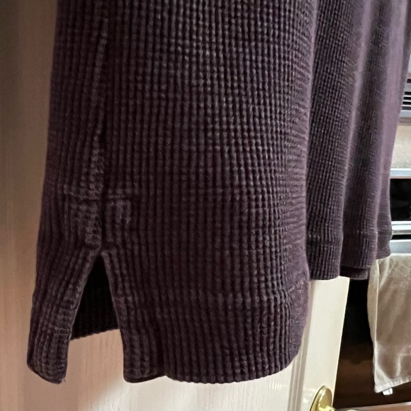 St John’s Bay Men’s Thermal Henley Shirt, large - Picture 5 of 7